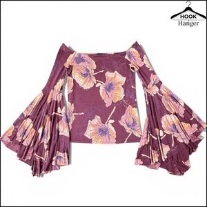 We The Free People Birds of Paradise Top‎ XS Purple Floral Bell Sleeve Mulberry